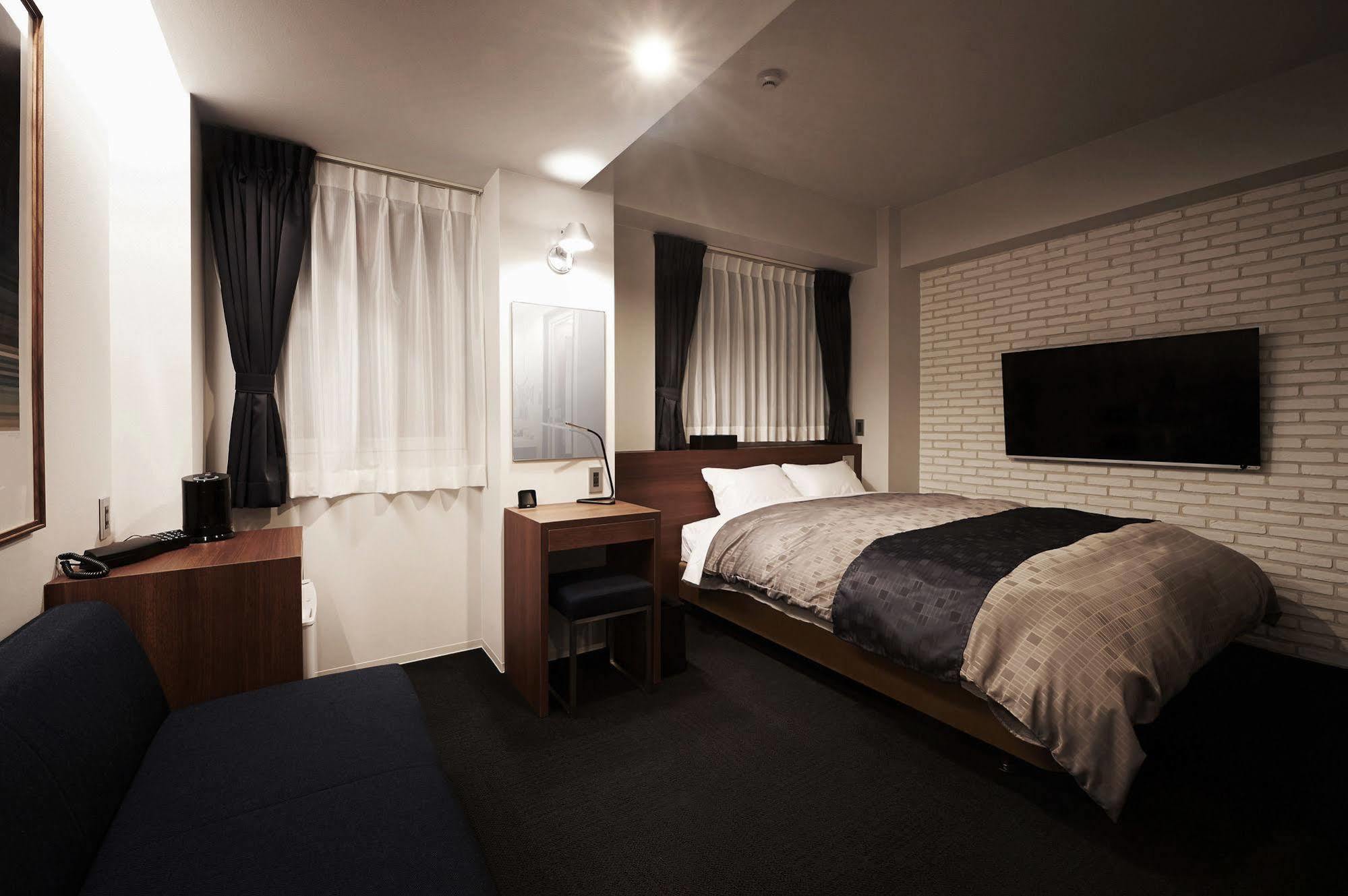 Okayama Square Hotel Plus Exterior foto